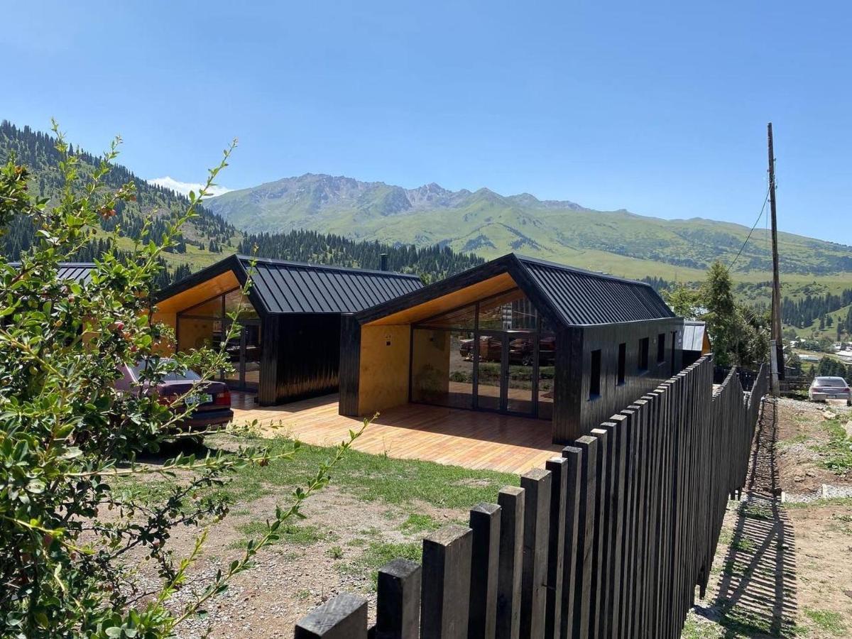 Peak Lodge Jyrgalan Exterior foto